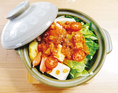 社食惣菜アレンジレシピ「ミネストローネトマト鍋」